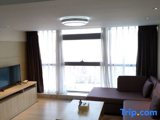 Шанхай: Fusion International Garden Apartment