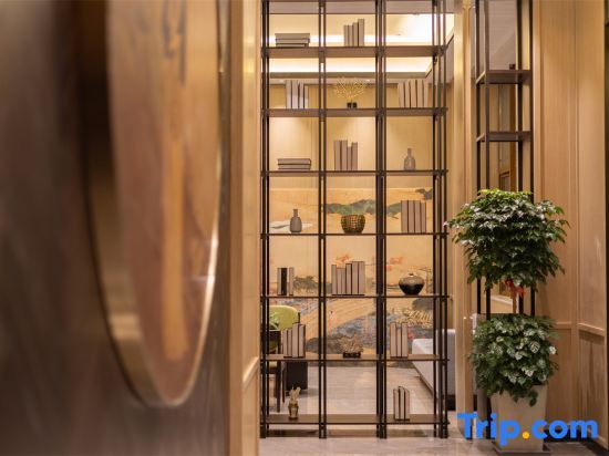 Шаоксинг: CEO·Minglan Xishi Cultural Hotel