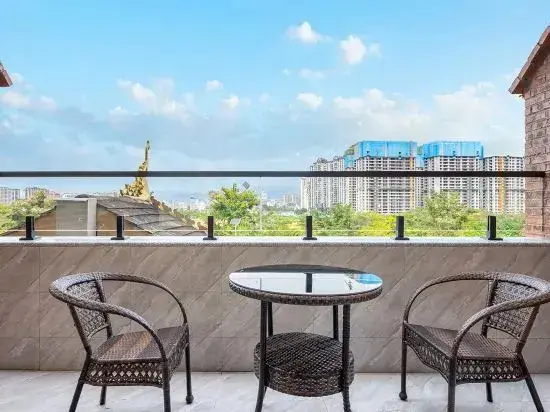 Цзинхун: Kaili Yade Hotel (Xishuangbanna International Airport Manting Jiuyue Branch)