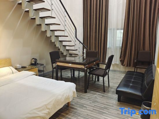 Куньмин: Convenient Hotel Kunming