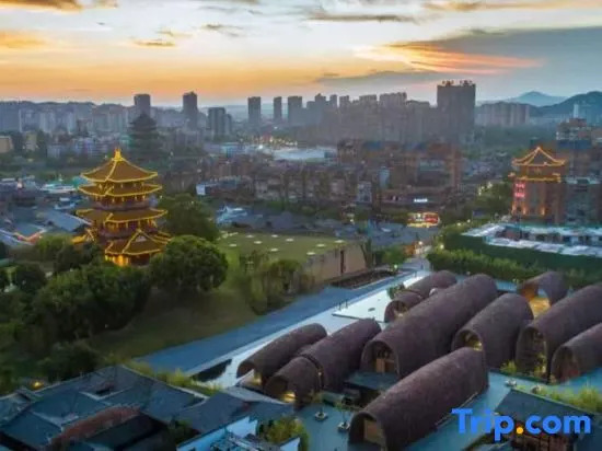 Цзиндэчжэнь: Jingtai Homestay (Jingdezhen People's Square Yuyao Factory)