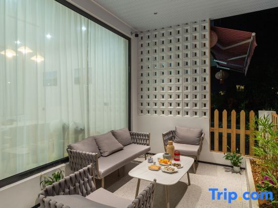 Яншо: Yangshuo Linshuiwan Homestay (Shili Gallery Yulonghe)