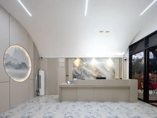 Баотин: Baoting Sandao Yujing Rainforest Business Hotel