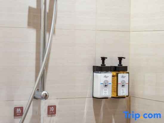 Чунцин: Vienna Hotel (Chongqing Dazu Shuangqiao Jingkai District Hotel）