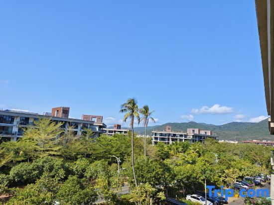 Санья: Annual Pool Holiday Apartment (Yalong Bay Branch)