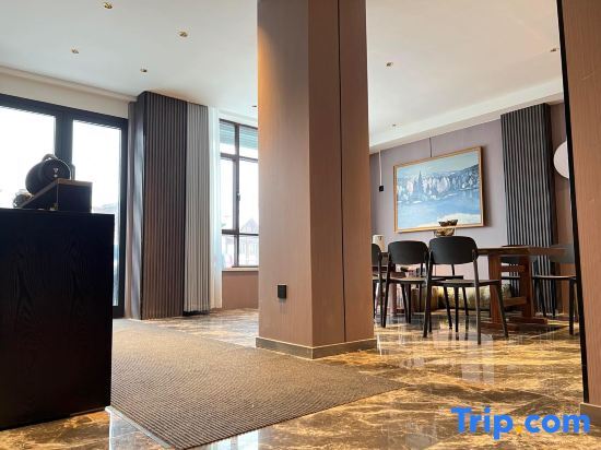 Алтай: F.Home Pengyou Mountain Residence (Jiangjunshan International Ski Resort)