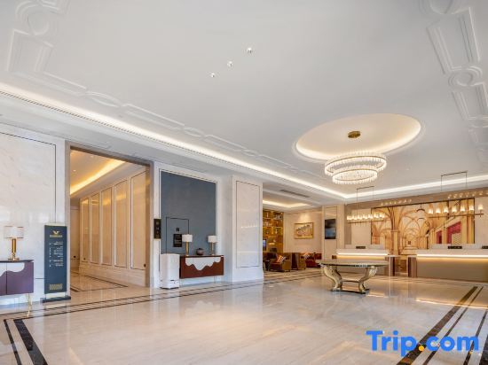 Лакси: Vienna International Hotel (Yuxi Jinhui Plaza)