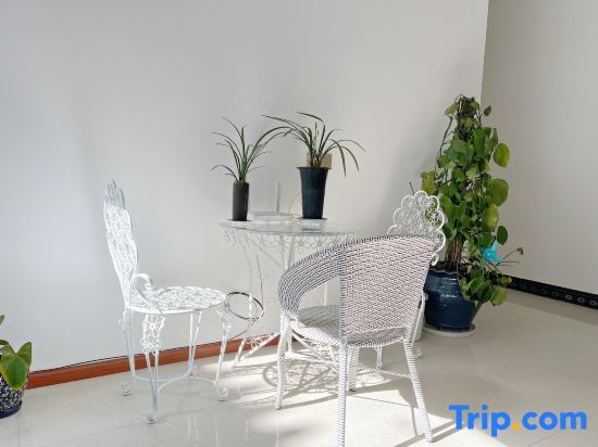 Дали: Shiyanyue Homestay