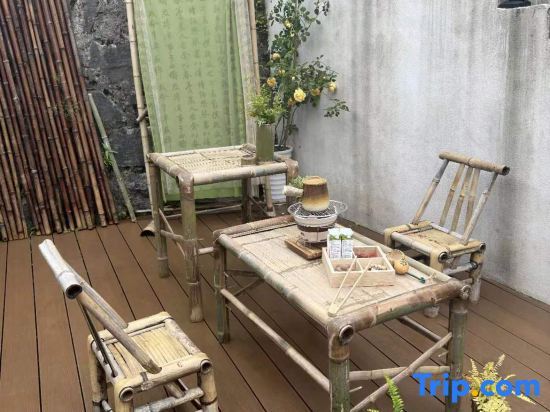 Чичжоу: Jiuhua Mountain Bamboo Mountain Homestay (Meat Body Palace)