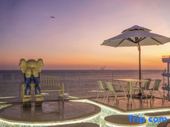 Санья: Sanya Panda's Powder House Sea View Beautiful Suites