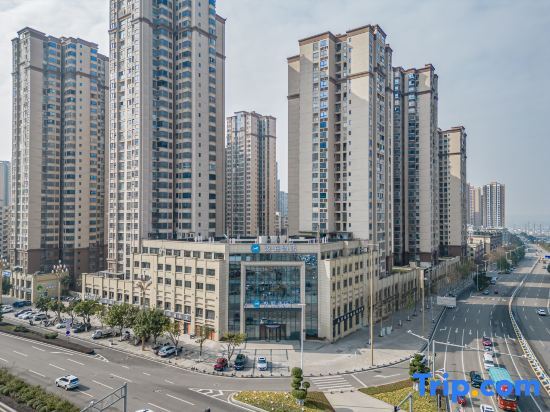 Чунцин: Hanting Hotel (Chongqing Weinan High-speed Railway Station)