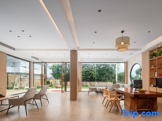 Яншо: Shijian Homestay (Yangshuo Yulong River Qiangu Scene District Store)