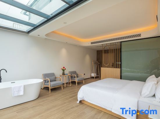 Яншо: Shijian Homestay (Yangshuo Yulong River Qiangu Scene District Store)