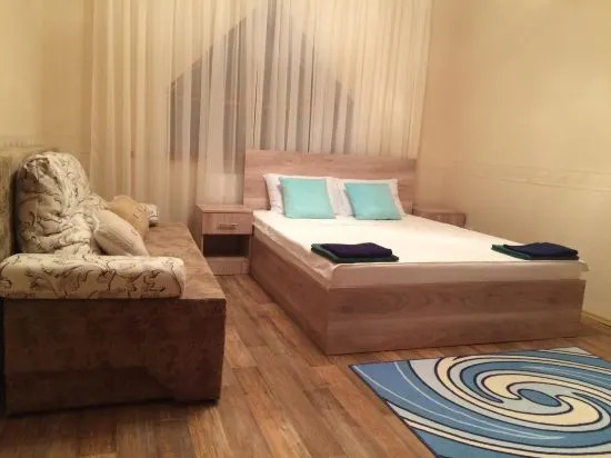 Зеленая Поляна: Guest House Snezhniy Bars