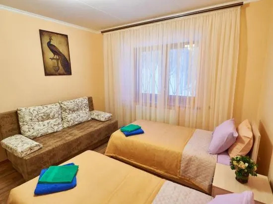 Зеленая Поляна: Guest House Snezhniy Bars