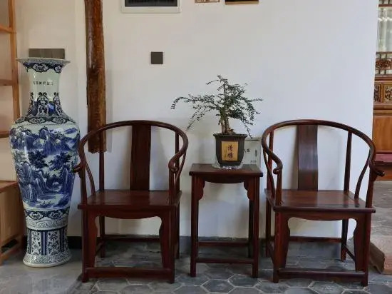 Дали: Shaxi Crescent Lake Homestay