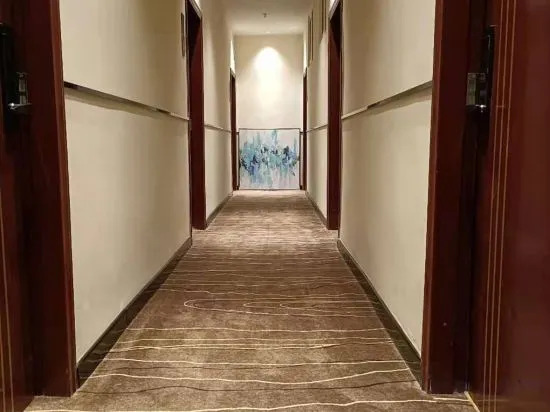 Хайкоу: Sunshine Express Hotel(Haikou international trade store)