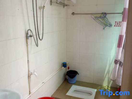Чжаньцзян: Zhanjiang Xueyou Small Residence