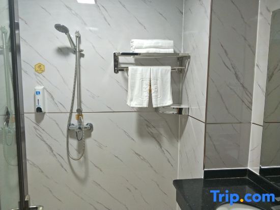 Фанчэнган: Yuanjia 365 Hotel Chain (Fangcheng Jialecheng Branch)