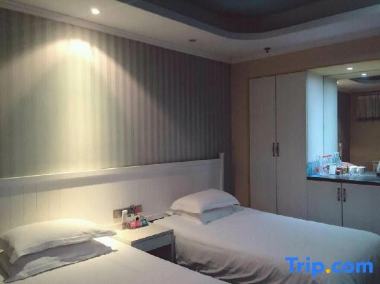 Цзиньхуа: Jinhua Jinlongge Fashion Hotel