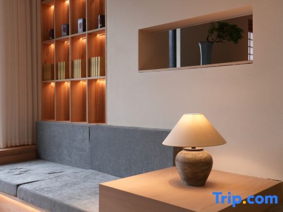 Чичжоу: │ Huizhou twilight │ Zen Yunyin │ Designer Courtyard B&B