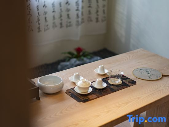 Чичжоу: │ Huizhou twilight │ Zen Yunyin │ Designer Courtyard B&B