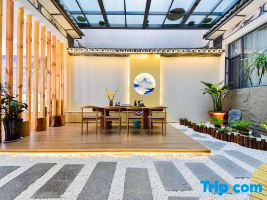 Дали: Meet Huakai Smart Homestay (Dali Ancient City South Gate Branch)
