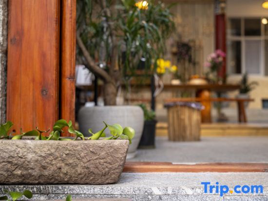 Дали: Dali Spring Four Seasons Homestay (Gucheng Nanmen Branch)