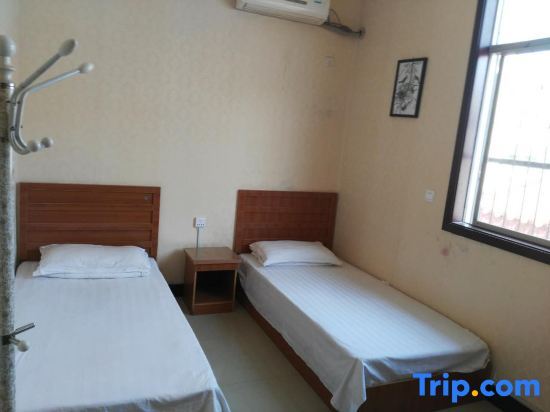 Юньчэн: Linyi Jinyuan Hotel