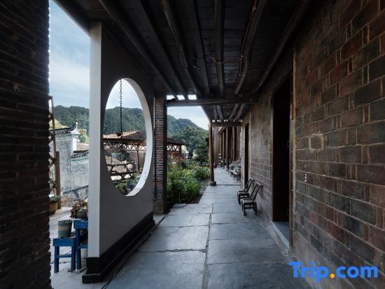 Сянси: Phoenix Xinsu Light Luxury Courtyard Homestay (Hongqiao Branch)