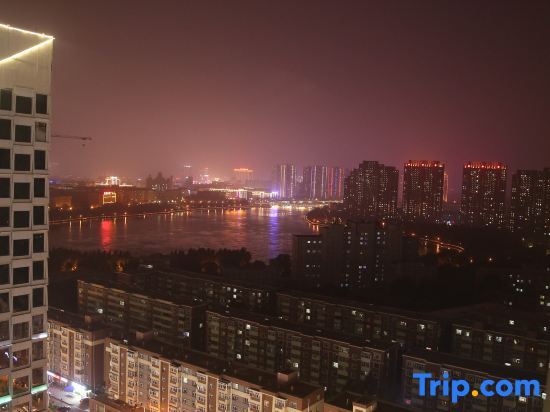 Цицикар: Qiqihar Jingyue Holiday Hotel