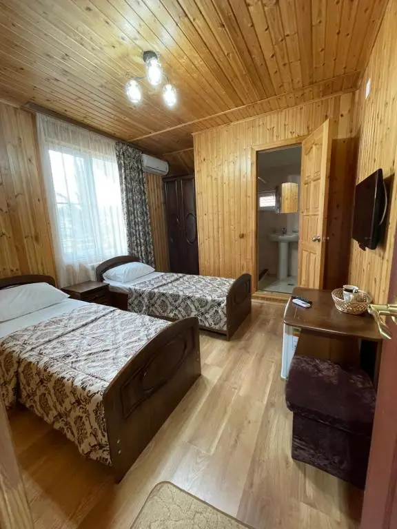 Сочи: Yellow Guest House