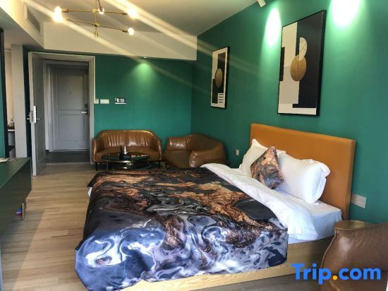 Фошань: Xinglun International Apartment (Foshan Meidi Wuhu Shop)