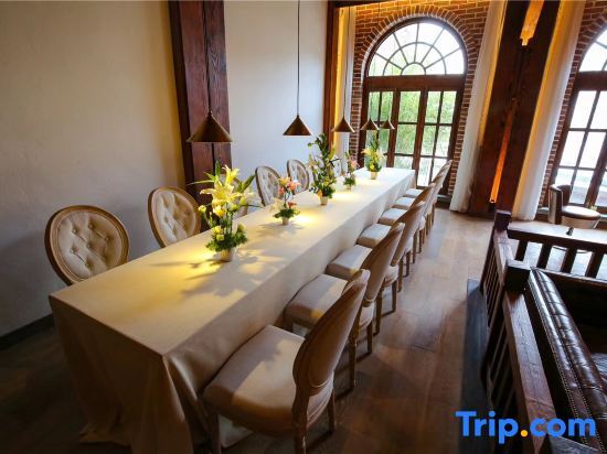 Цзинань: Jiurushan Hongyanrong Wooden Barrel Hotel
