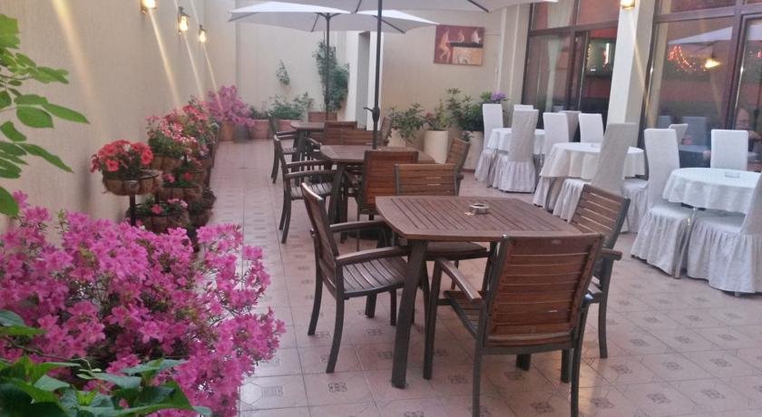 Благовещенск: Apartment on 50 Let Oktyabrya