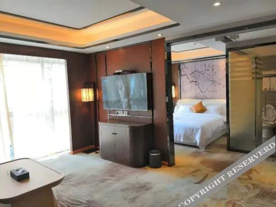 Цзуньи: Afuer Chain Wisdom Hotel (Zunyi Bo shi Jia you ju)