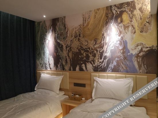Тайюань: Beehive Fashion Hotel (West Railway Station of Taiyuan No. 20 middle school)