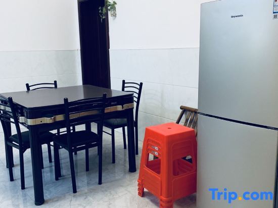 Ичунь: Yichun Wentang Town Liangzhu Hot Spring Homestay