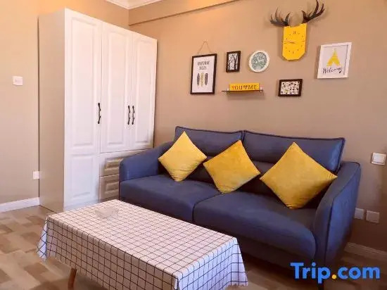 Далянь: Fashion Express Short-term Rental Apartment (Zhuanghe Xintiandi Huafu Branch)