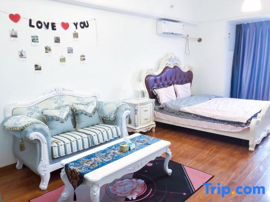 Гуанчжоу: Guangzhou TT Net Red Boutique Theme Apartment