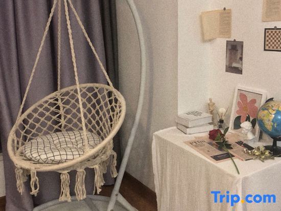 Гуанчжоу: Guangzhou TT Net Red Boutique Theme Apartment