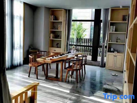 Янчжоу: Qijiantang Slender West Lake Scenic Area Resort Hotel (Yudi Museum)