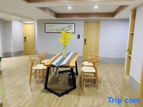 Янчжоу: Qijiantang Slender West Lake Scenic Area Resort Hotel (Yudi Museum)