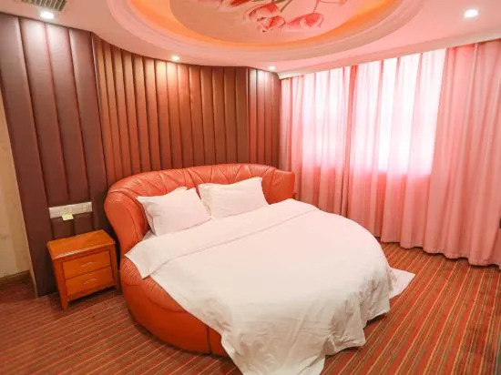 Хуайхуа: Chenlong 168 Hotel (Huaihua East Railway Station)