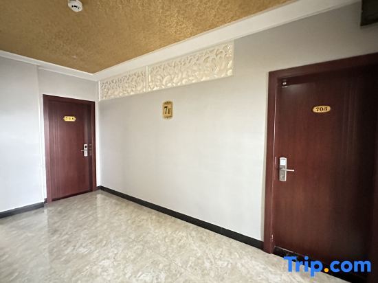 Вэньшань: Wenshan Xinyi Hotel