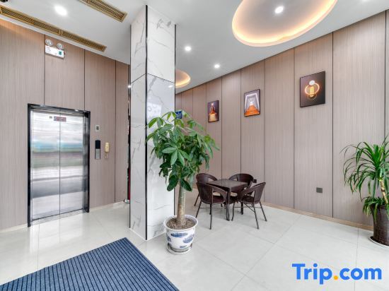 Ханчжоу: Chuang e Jia Yaxin Hotel (Tonglu passenger transport center store)