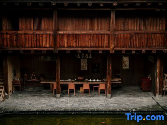 Жангжоу: Yunshui Ruyi Travel And DL Tulou Culture B&B