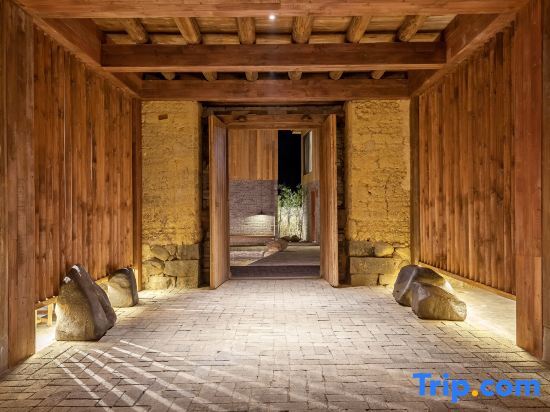 Жангжоу: Yunshui Ruyi Travel And DL Tulou Culture B&B
