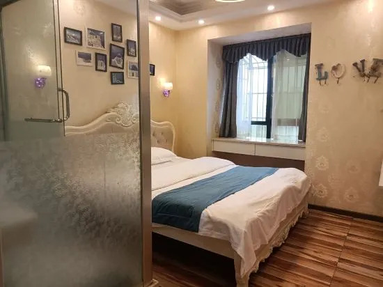 Чунцин: Chongqing Kaihong Apartment