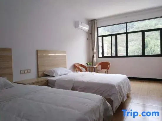 Хуаншань: Shanju Jiangjing Hotel, Jixian County